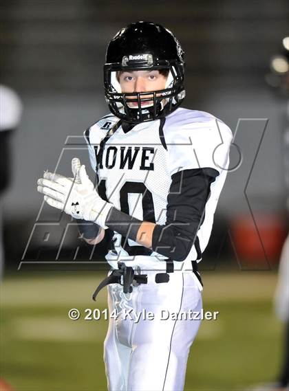 Thumbnail 3 in Cooper vs. Howe (UIL 3A Division 2 Region 2 Bi-District) photogallery.