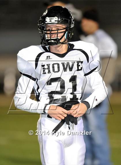 Thumbnail 2 in Cooper vs. Howe (UIL 3A Division 2 Region 2 Bi-District) photogallery.