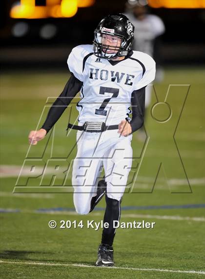 Thumbnail 3 in Cooper vs. Howe (UIL 3A Division 2 Region 2 Bi-District) photogallery.
