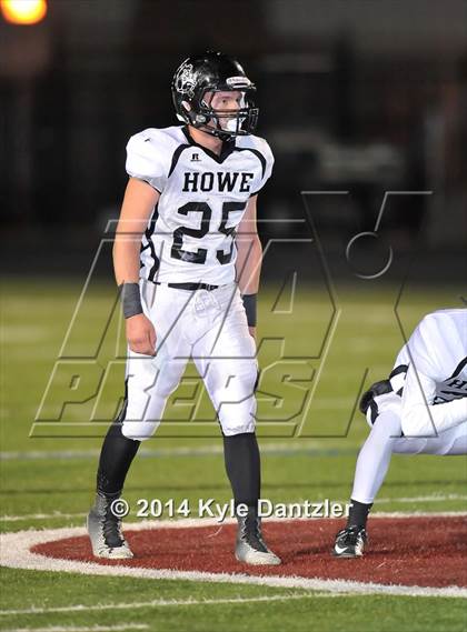 Thumbnail 1 in Cooper vs. Howe (UIL 3A Division 2 Region 2 Bi-District) photogallery.