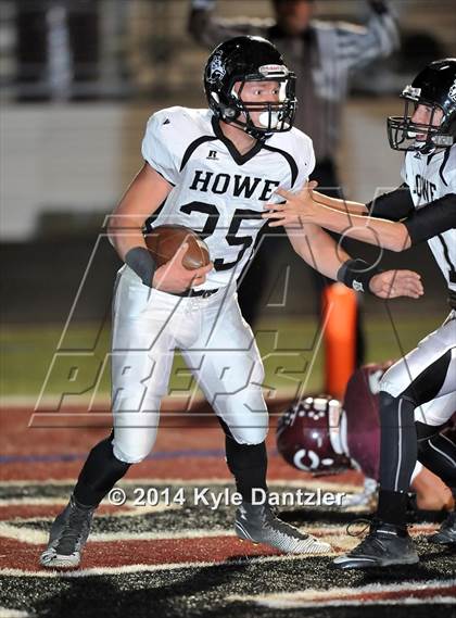 Thumbnail 2 in Cooper vs. Howe (UIL 3A Division 2 Region 2 Bi-District) photogallery.