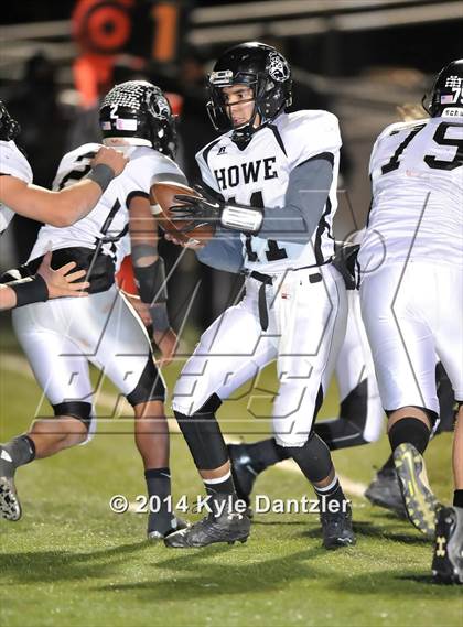 Thumbnail 1 in Cooper vs. Howe (UIL 3A Division 2 Region 2 Bi-District) photogallery.