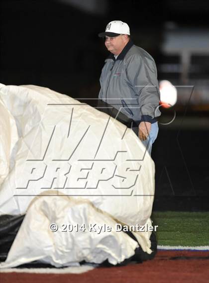 Thumbnail 3 in Cooper vs. Howe (UIL 3A Division 2 Region 2 Bi-District) photogallery.