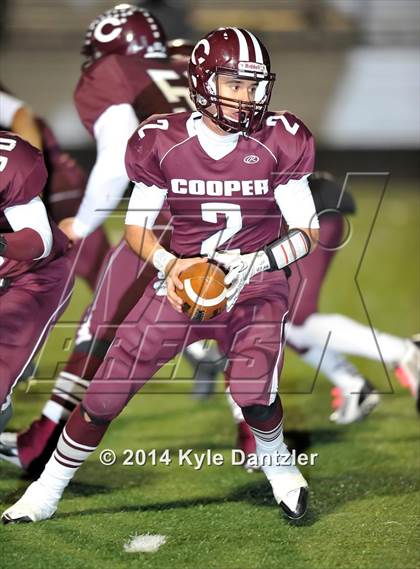 Thumbnail 2 in Cooper vs. Howe (UIL 3A Division 2 Region 2 Bi-District) photogallery.