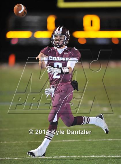 Thumbnail 3 in Cooper vs. Howe (UIL 3A Division 2 Region 2 Bi-District) photogallery.