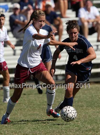 Thumbnail 3 in Dobyns-Bennett vs Farragut (Bearden Invitational) photogallery.