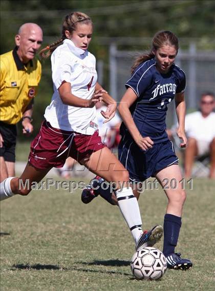 Thumbnail 3 in Dobyns-Bennett vs Farragut (Bearden Invitational) photogallery.