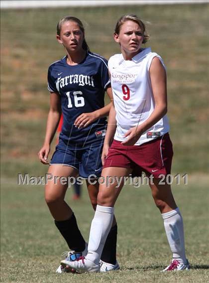 Thumbnail 2 in Dobyns-Bennett vs Farragut (Bearden Invitational) photogallery.