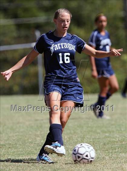 Thumbnail 3 in Dobyns-Bennett vs Farragut (Bearden Invitational) photogallery.