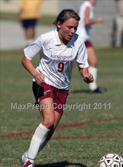 Thumbnail 2 in Dobyns-Bennett vs Farragut (Bearden Invitational) photogallery.