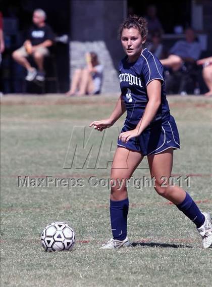 Thumbnail 2 in Dobyns-Bennett vs Farragut (Bearden Invitational) photogallery.