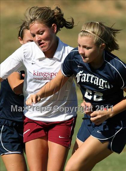 Thumbnail 3 in Dobyns-Bennett vs Farragut (Bearden Invitational) photogallery.