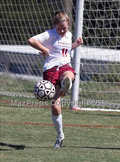 Thumbnail 3 in Dobyns-Bennett vs Farragut (Bearden Invitational) photogallery.