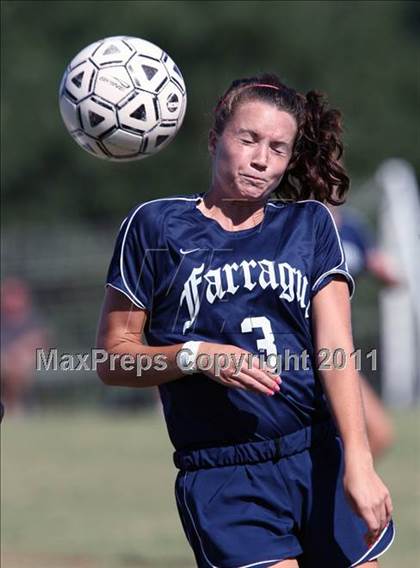 Thumbnail 2 in Dobyns-Bennett vs Farragut (Bearden Invitational) photogallery.