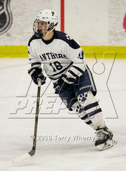 Thumbnail 2 in Mamaroneck vs. Pittsford (NYSPHSAA Division 1 Semifinal) photogallery.