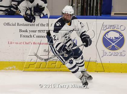 Thumbnail 1 in Mamaroneck vs. Pittsford (NYSPHSAA Division 1 Semifinal) photogallery.