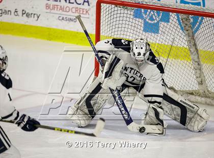 Thumbnail 2 in Mamaroneck vs. Pittsford (NYSPHSAA Division 1 Semifinal) photogallery.