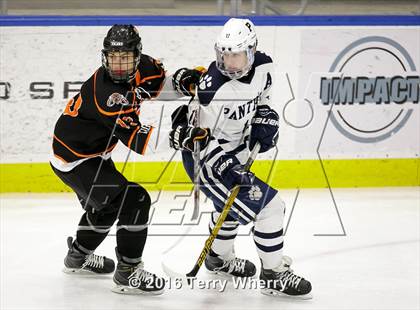 Thumbnail 3 in Mamaroneck vs. Pittsford (NYSPHSAA Division 1 Semifinal) photogallery.