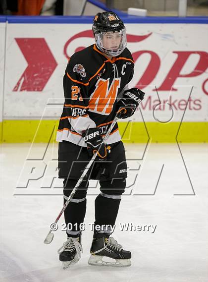 Thumbnail 2 in Mamaroneck vs. Pittsford (NYSPHSAA Division 1 Semifinal) photogallery.