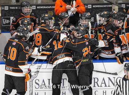 Thumbnail 3 in Mamaroneck vs. Pittsford (NYSPHSAA Division 1 Semifinal) photogallery.