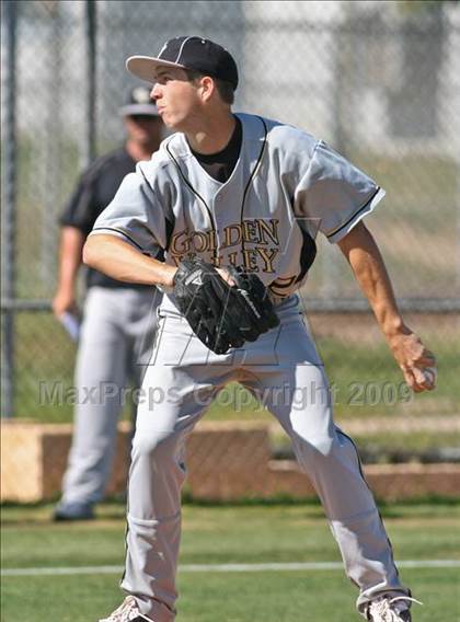 Thumbnail 1 in Golden Valley @ Saugus photogallery.