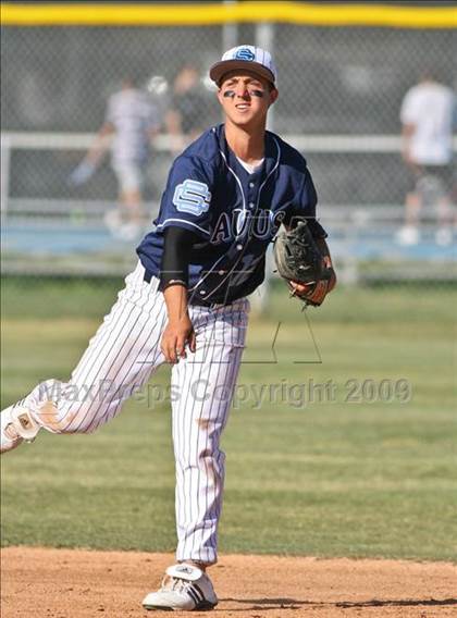 Thumbnail 1 in Golden Valley @ Saugus photogallery.