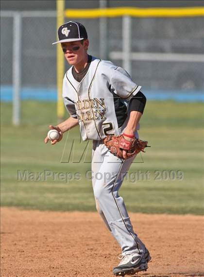 Thumbnail 1 in Golden Valley @ Saugus photogallery.