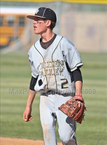 Thumbnail 1 in Golden Valley @ Saugus photogallery.
