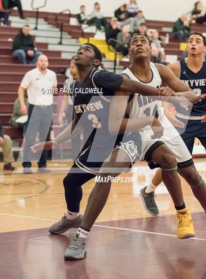 Thumbnail 3 in Skyview vs. Auburn photogallery.