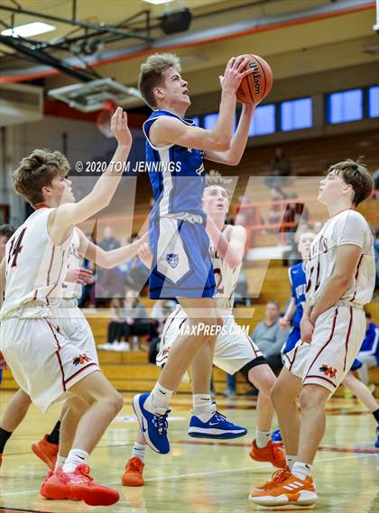 Thumbnail 3 in Washington vs. Quincy photogallery.