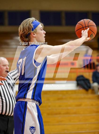 Thumbnail 3 in Washington vs. Quincy photogallery.
