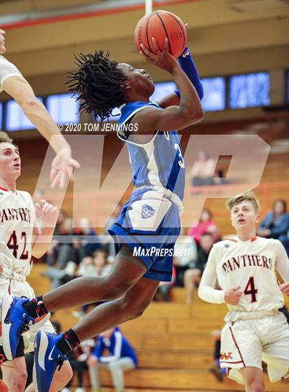 Thumbnail 1 in Washington vs. Quincy photogallery.