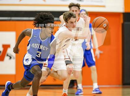 Thumbnail 2 in Washington vs. Quincy photogallery.