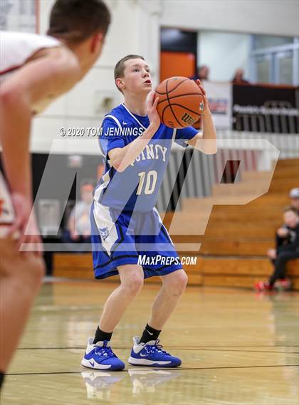 Thumbnail 1 in Washington vs. Quincy photogallery.
