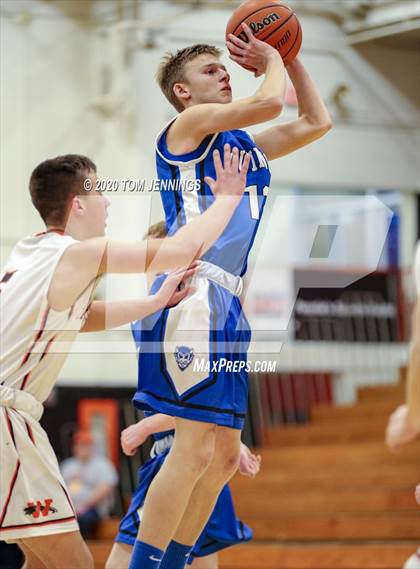 Thumbnail 2 in Washington vs. Quincy photogallery.