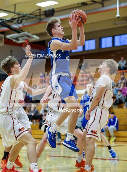 Thumbnail 1 in Washington vs. Quincy photogallery.