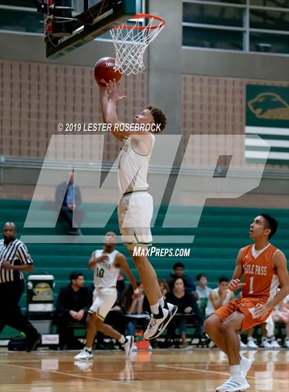 Thumbnail 2 in Eagle Pass @ Cole photogallery.