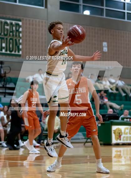 Thumbnail 3 in Eagle Pass @ Cole photogallery.