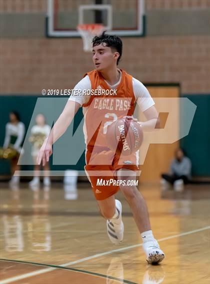 Thumbnail 1 in Eagle Pass @ Cole photogallery.