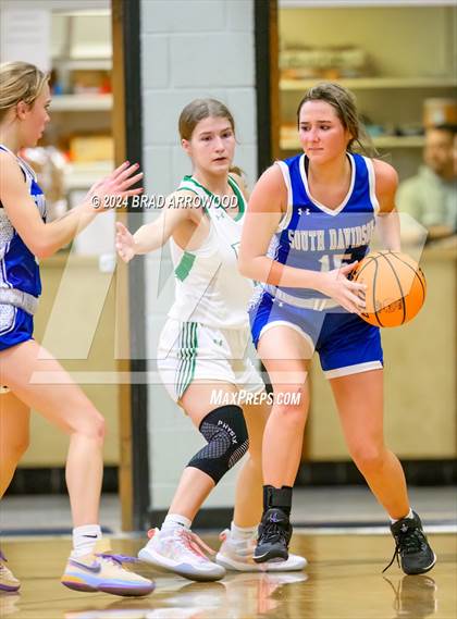 Thumbnail 3 in West Davidson vs South Davidson (Ledford Christmas Classic) photogallery.