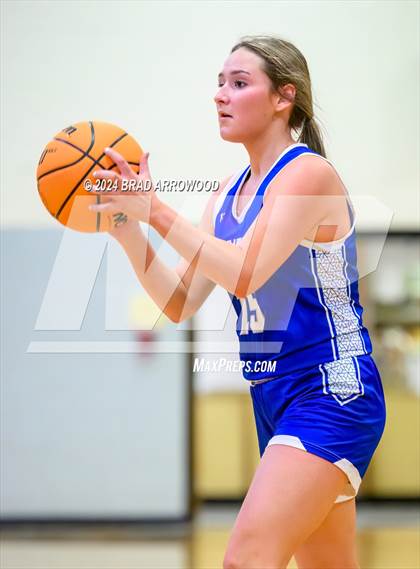 Thumbnail 2 in West Davidson vs South Davidson (Ledford Christmas Classic) photogallery.