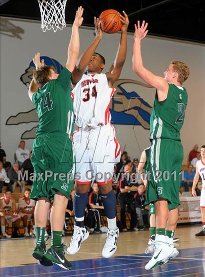 Thumbnail 1 in Skyline vs. Harvard-Westlake (MaxPreps Holiday Classic) photogallery.
