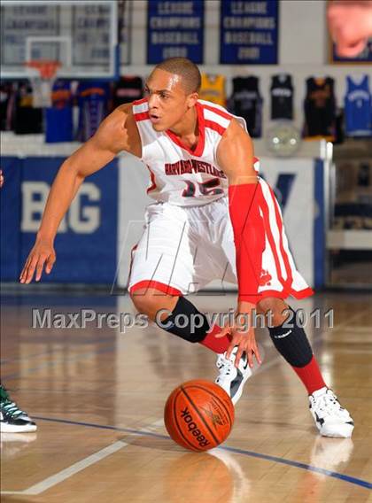 Thumbnail 2 in Skyline vs. Harvard-Westlake (MaxPreps Holiday Classic) photogallery.
