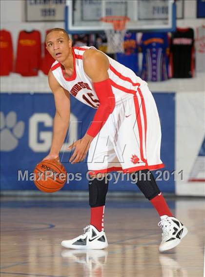 Thumbnail 2 in Skyline vs. Harvard-Westlake (MaxPreps Holiday Classic) photogallery.