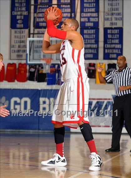 Thumbnail 1 in Skyline vs. Harvard-Westlake (MaxPreps Holiday Classic) photogallery.