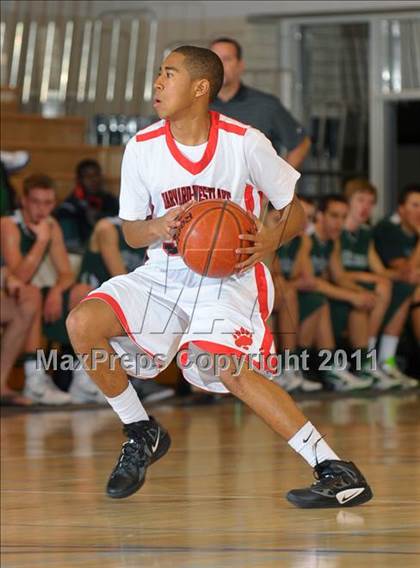 Thumbnail 3 in Skyline vs. Harvard-Westlake (MaxPreps Holiday Classic) photogallery.