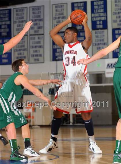 Thumbnail 1 in Skyline vs. Harvard-Westlake (MaxPreps Holiday Classic) photogallery.