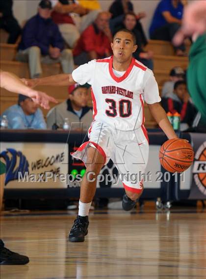 Thumbnail 2 in Skyline vs. Harvard-Westlake (MaxPreps Holiday Classic) photogallery.