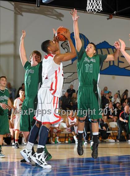Thumbnail 3 in Skyline vs. Harvard-Westlake (MaxPreps Holiday Classic) photogallery.