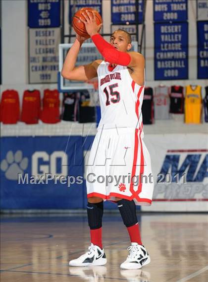 Thumbnail 3 in Skyline vs. Harvard-Westlake (MaxPreps Holiday Classic) photogallery.